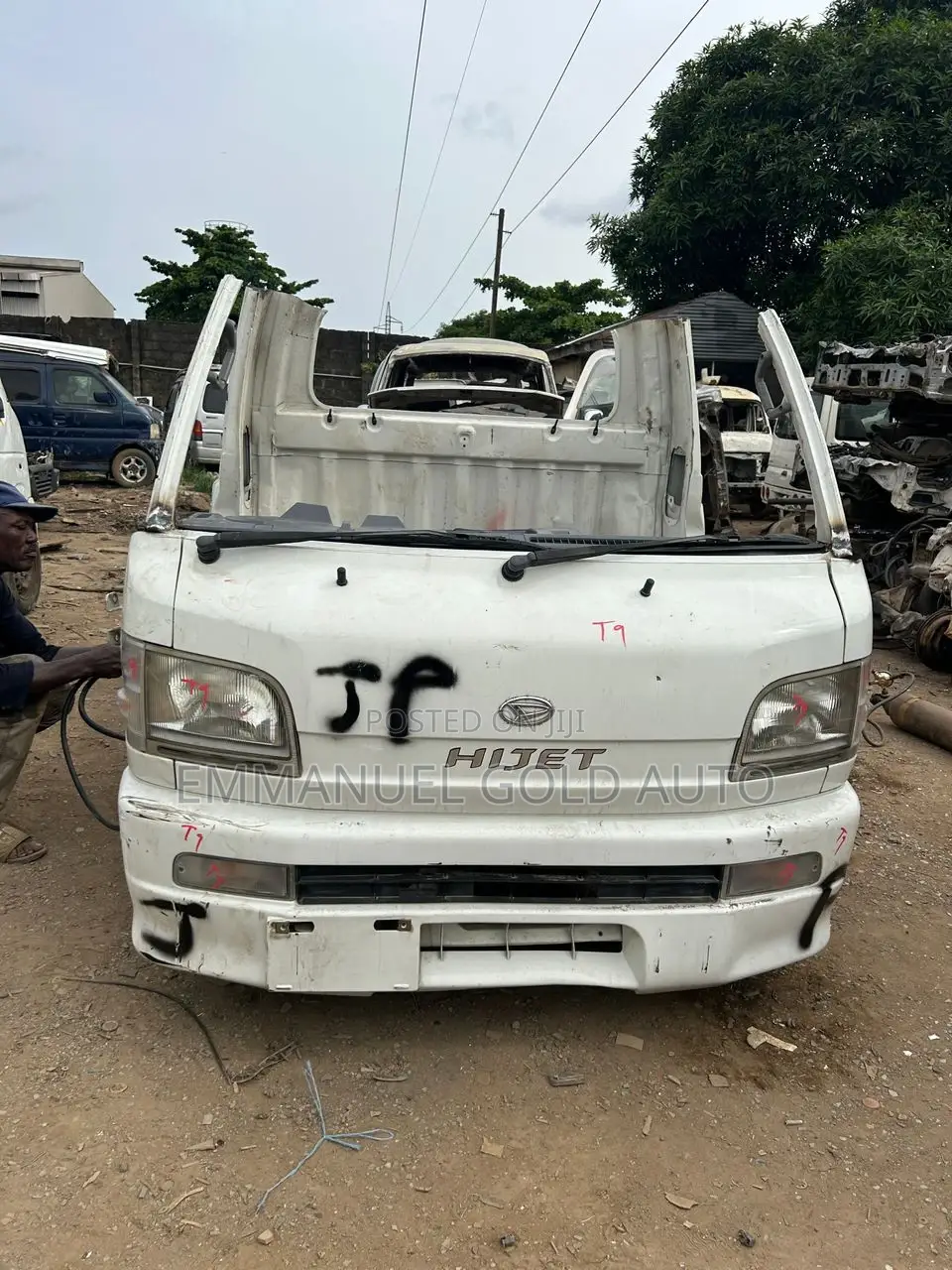 Suzuki APV Minibus 2010 White