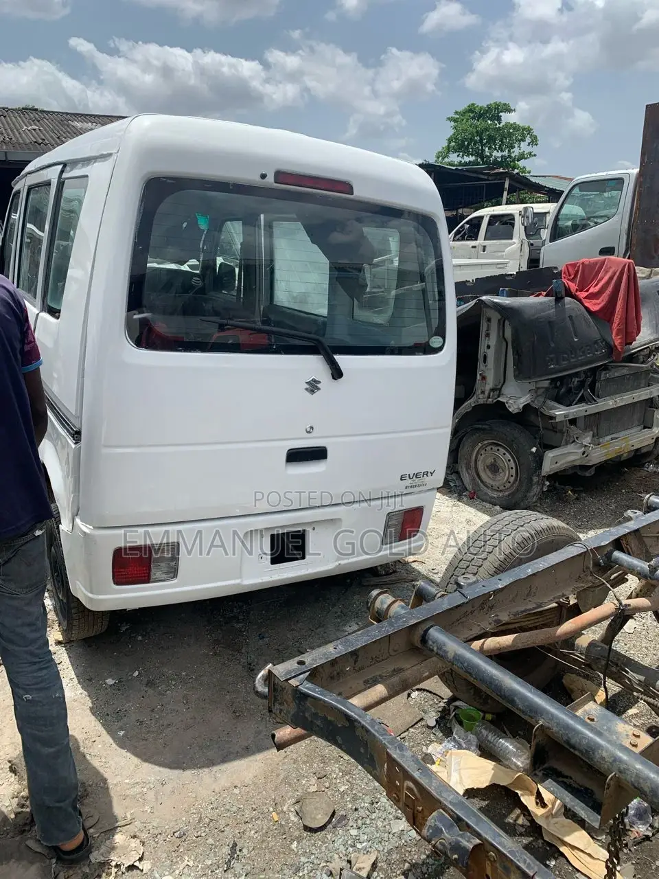 Suzuki APV Minibus 2010 White