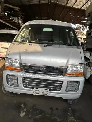Suzuki APV Minibus 2010 White