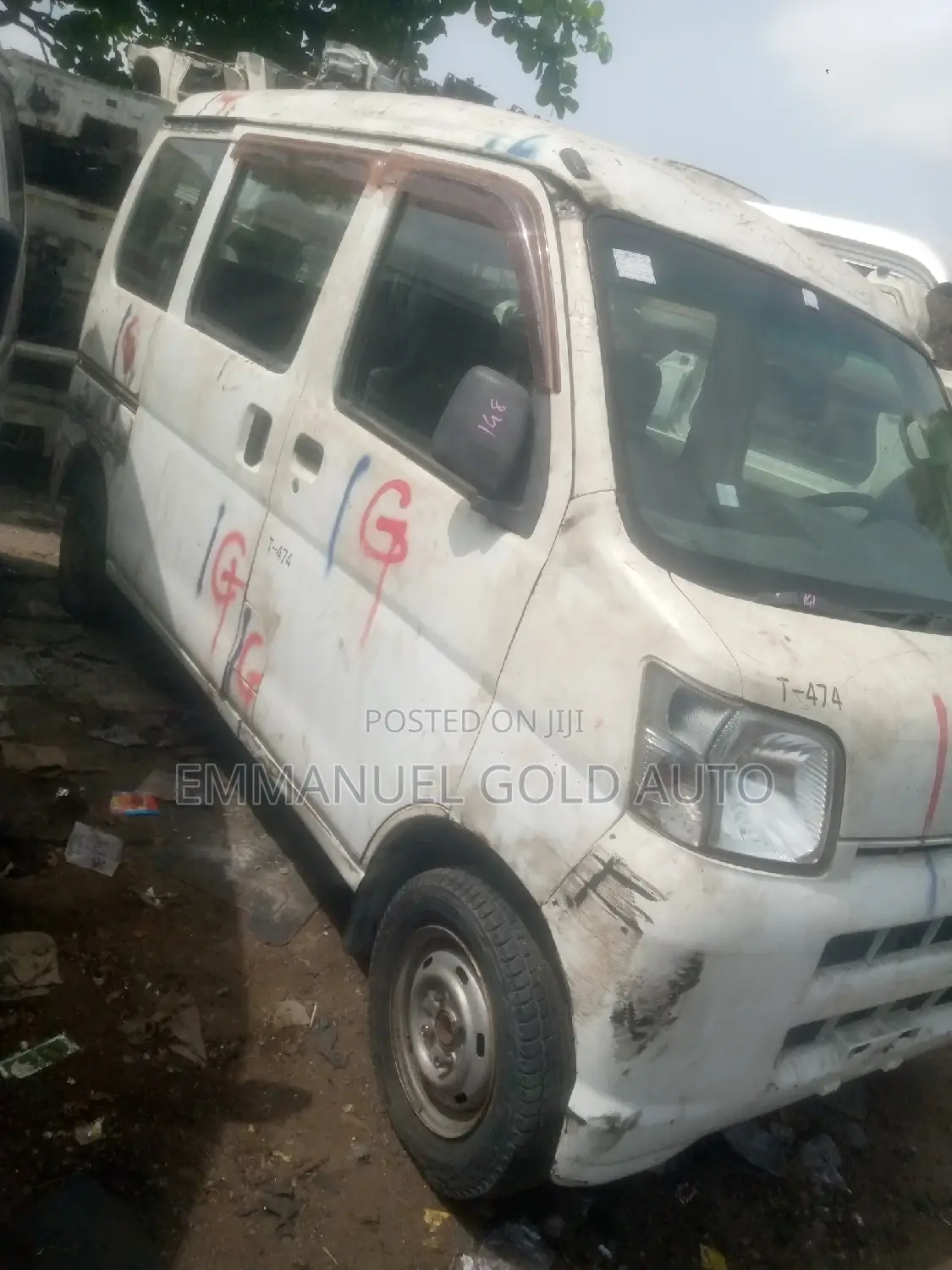 Suzuki APV Minibus 2010 White