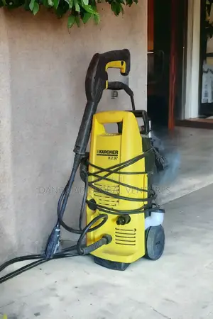 Karcher .97 High Pressure Washer With Inbuilt Soap Tank