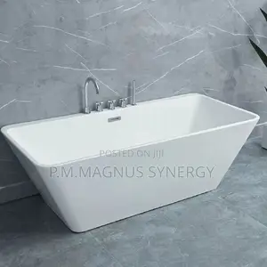 England Standard Bath Tob And Gold Tap.