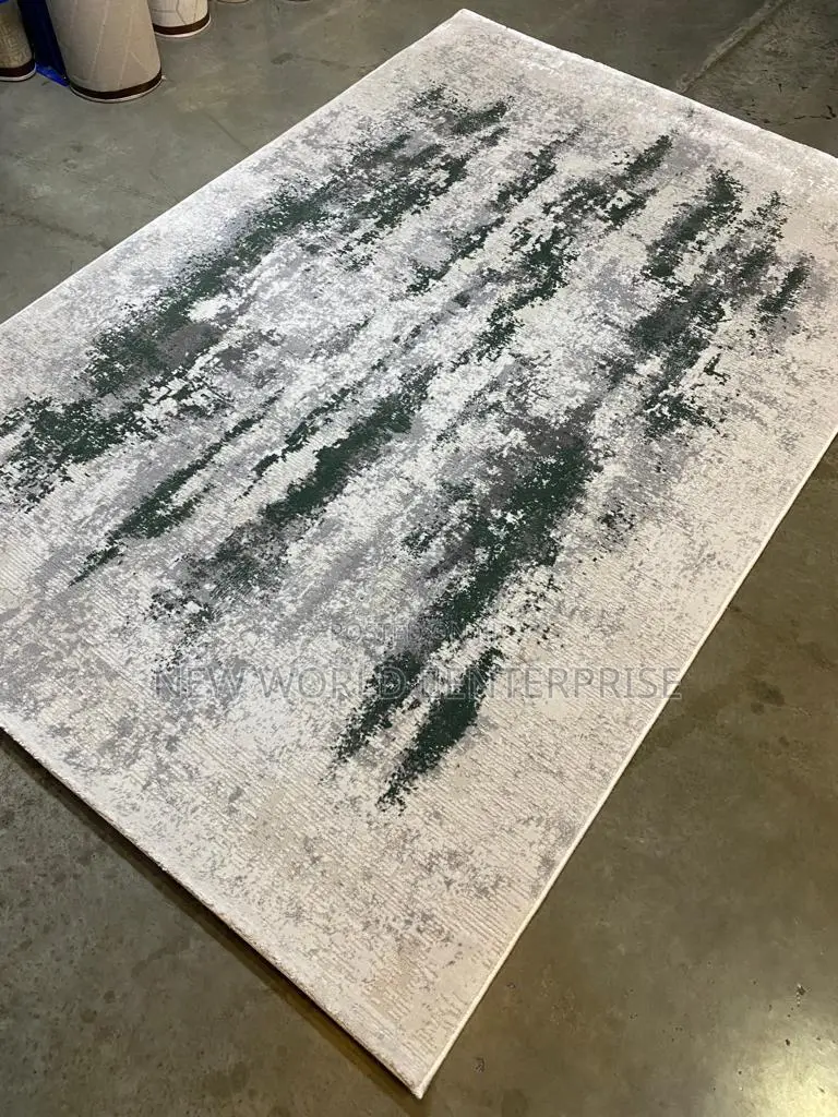 Modern Turkish Centre Rug