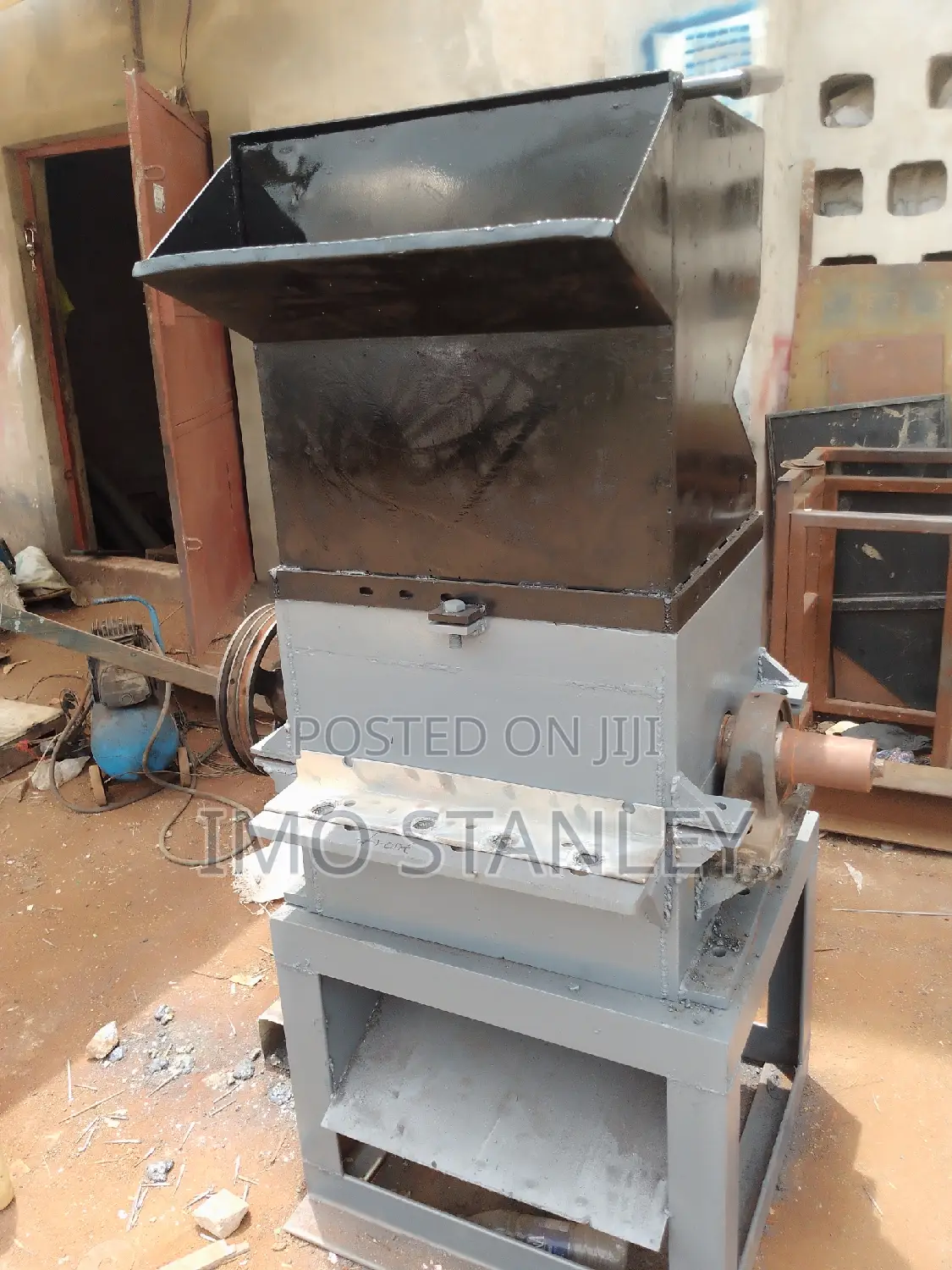 Pet/ Plastic Crushing Machine