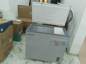 Skyrun Low Noise Chest Freezer With Key Lock
