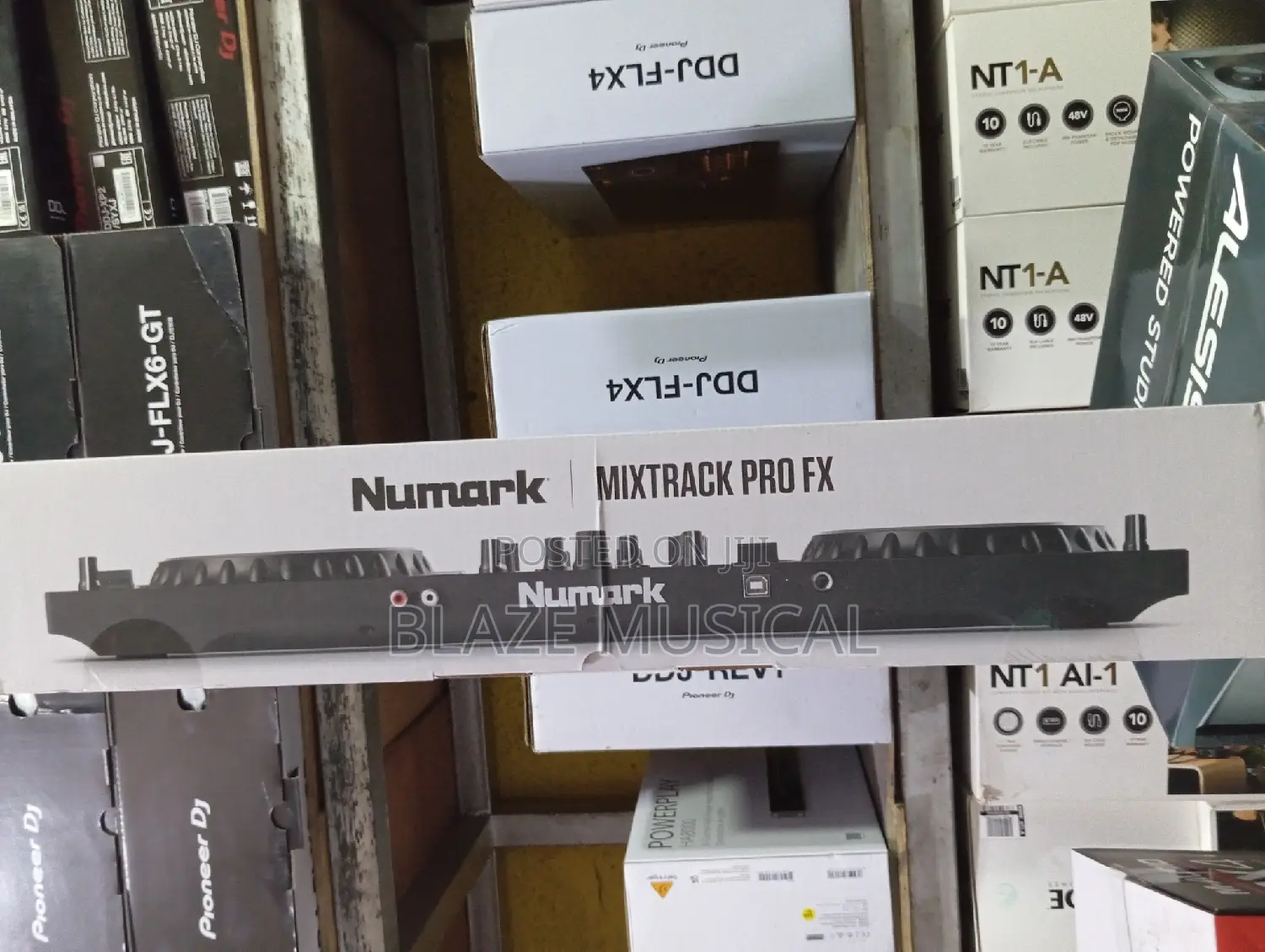 Numark Mixtrack Pro Fx
