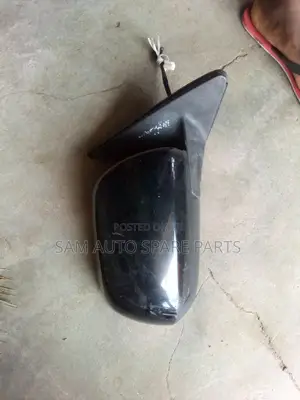 Toyota Highlander 08 Side Mirror Right Side