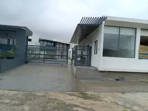 6bdrm Duplex in Banana Island for sale