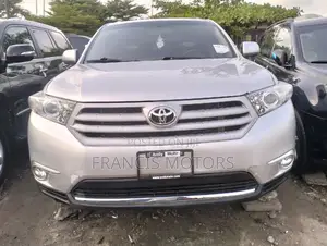 Toyota Highlander Limited 3.5l 4WD 2013 Silver