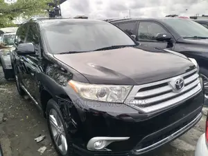 Toyota Highlander Limited 3.5l 4WD 2013 Black