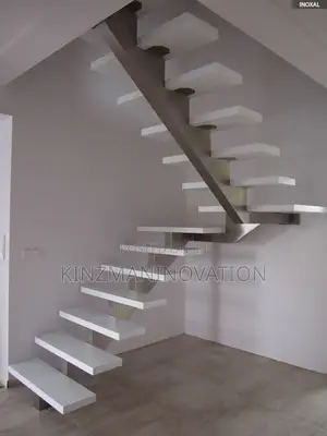 Floating Staircase/Suspended Staircase