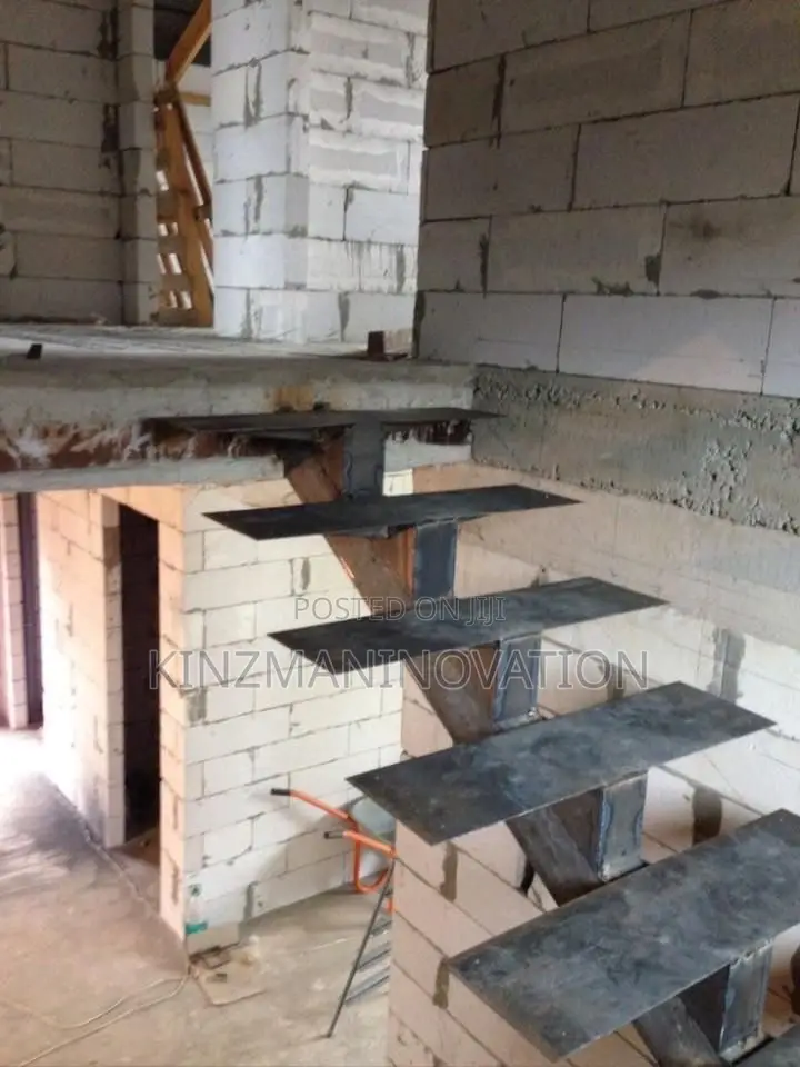Floating Staircase/Suspended Staircase