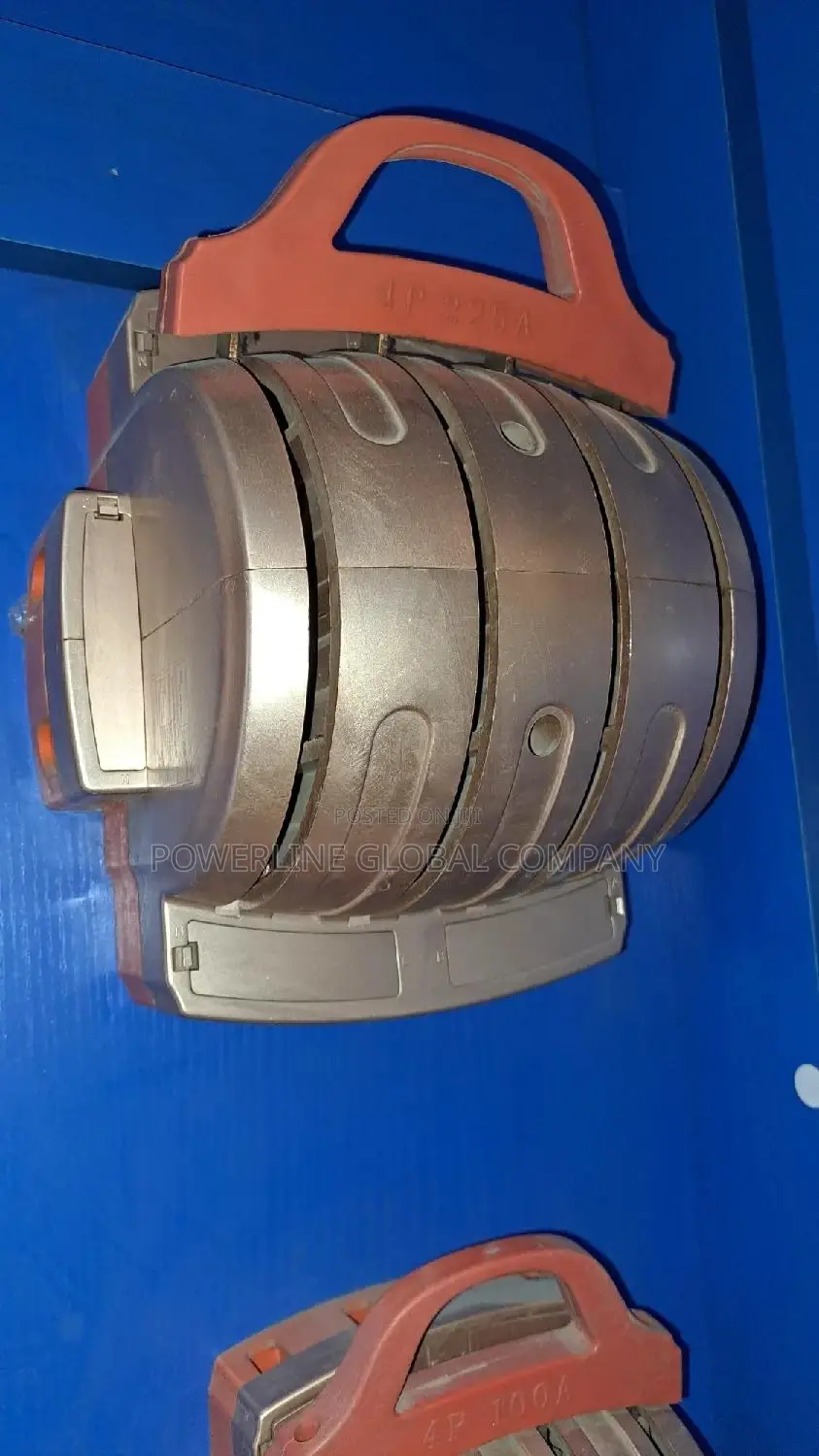 225amps Change Over Switch 4 Pole for Home's/ Hotels/Offices