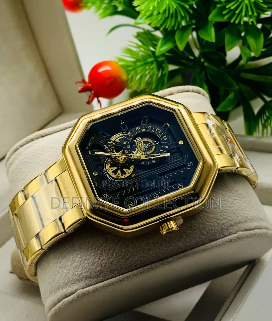 FORECAST Cooperate Wristwatch