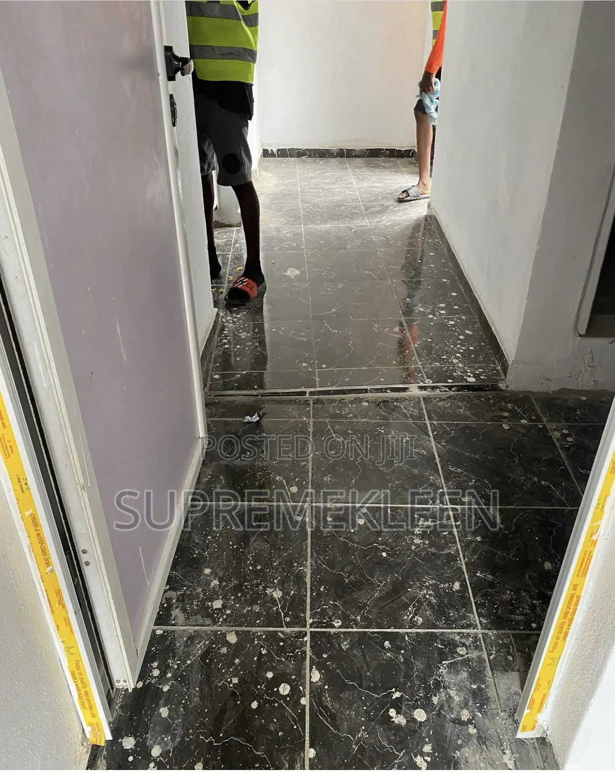 Toilets,Sinks and Entire Bathroom Cleaning Services