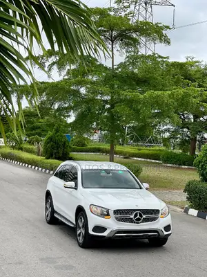 Mercedes-Benz GLC-Class 2017 White