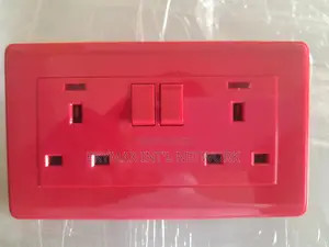 13am 250V Red Socket