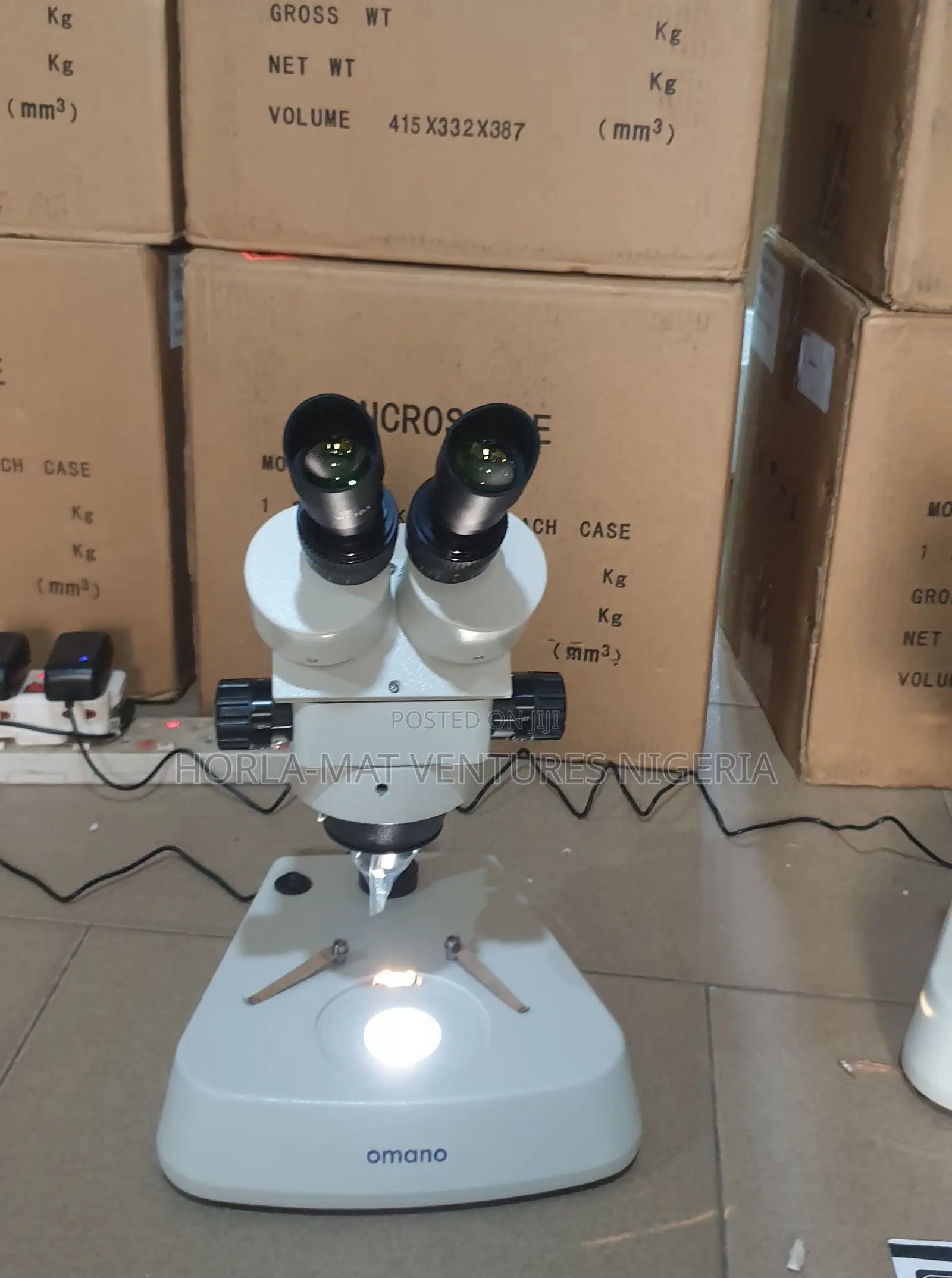 Binocular Paleontological Microscope (OMANO)