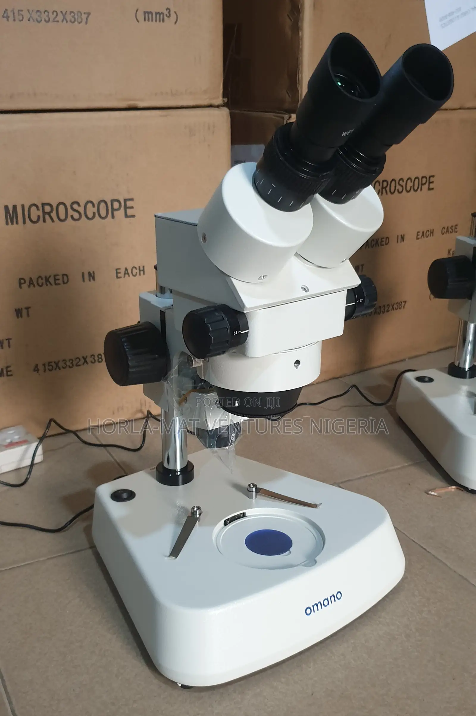 Binocular Paleontological Microscope (OMANO)