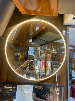 England Standard 3ligth Mirror.