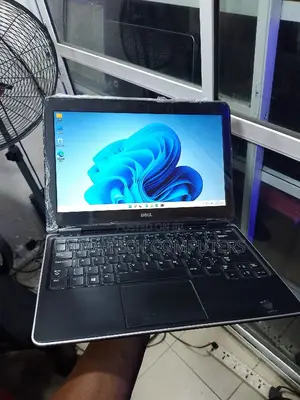 Laptop Dell Latitude E7240 8GB Intel Core i5 SSD 128GB