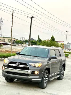 Toyota 4-Runner Limited 4dr SUV 4WD (4.0L 6cyl 5A) 2015 Gray