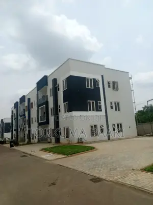 3bdrm Block of Flats in Billard Estate, Life Camp for rent