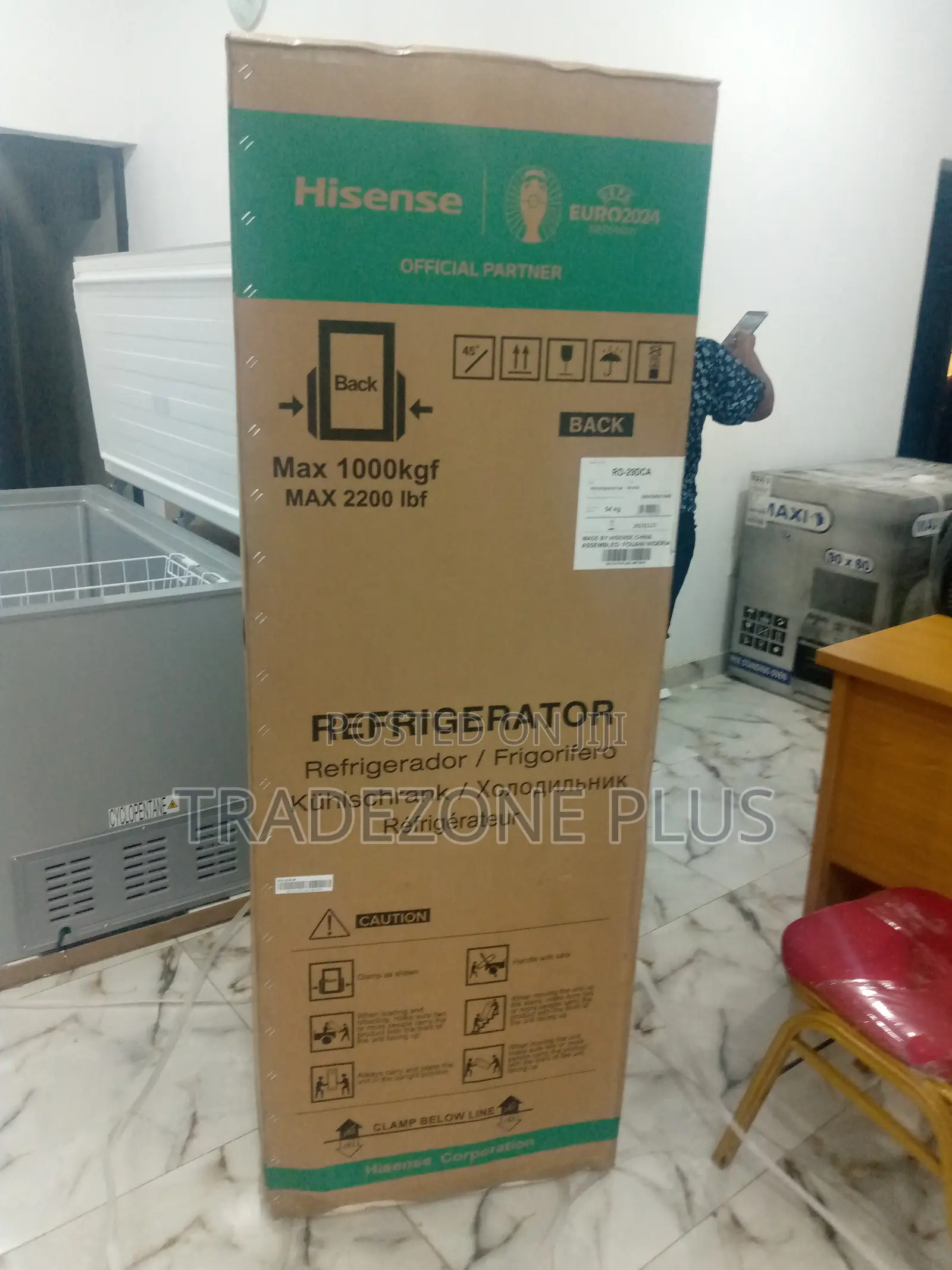 225L Double-Door Hisense Refrigerator