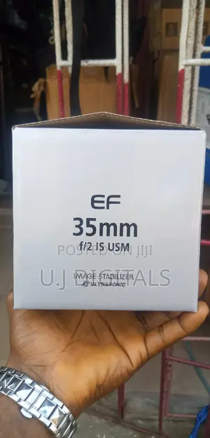 Canon EF 35mm F/2 Usm
