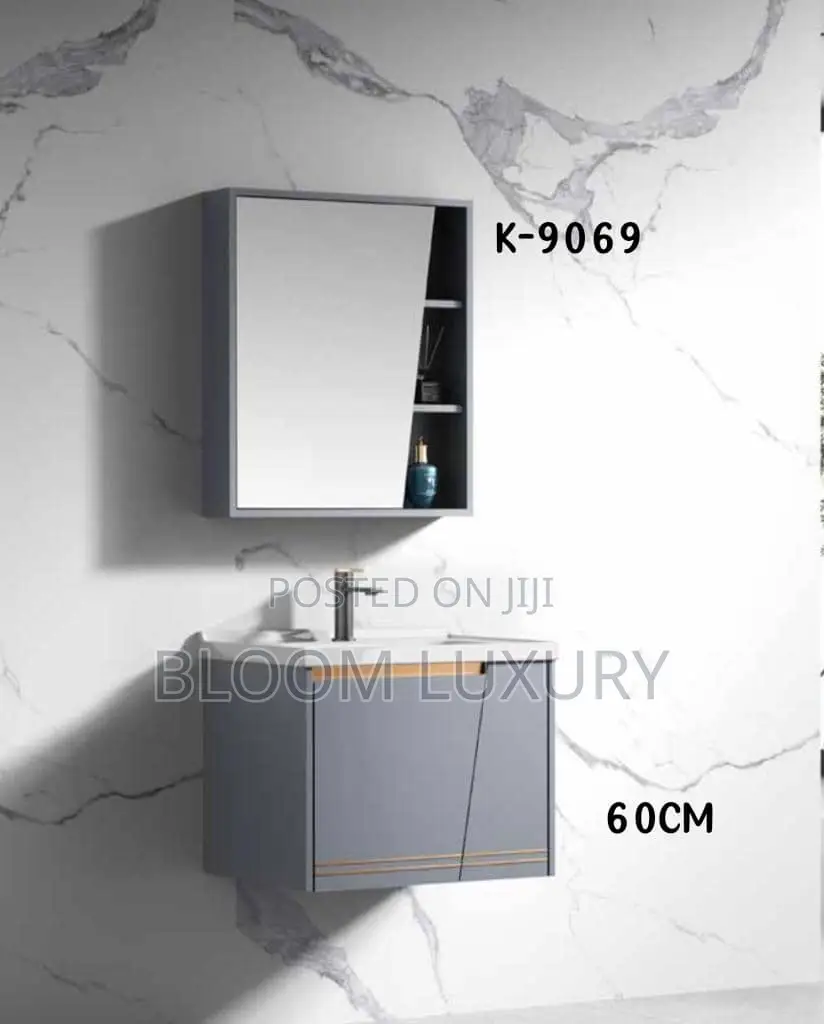 New Design Cabinet With Mirror