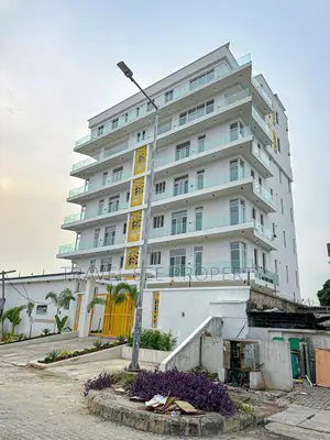 Furnished 3bdrm Duplex in Private Estate Ikoyi for rent