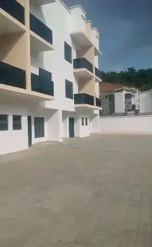4bdrm Duplex in Guzape Main for sale