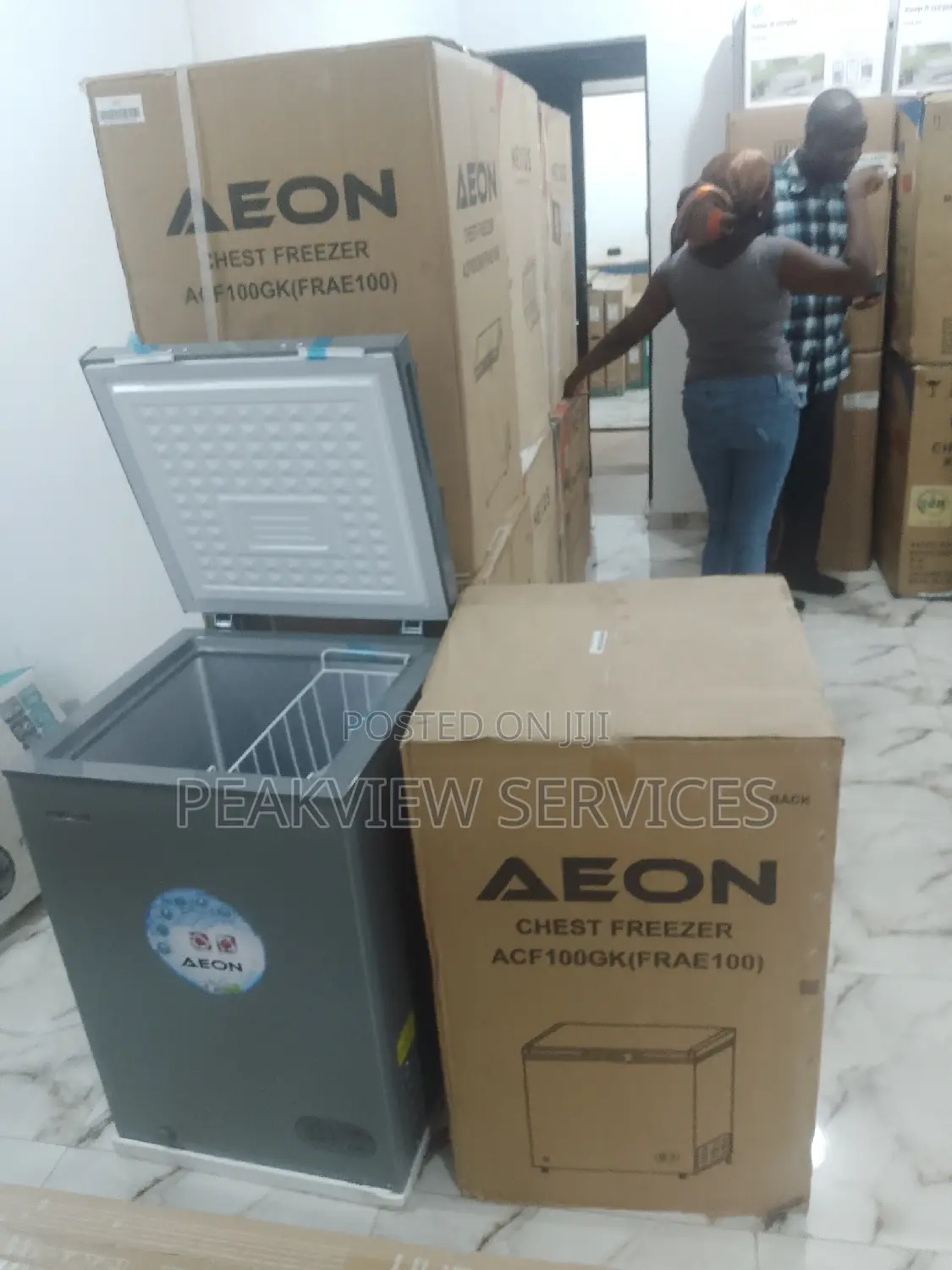 Aeon 100L Chest Freezer With Key Lock