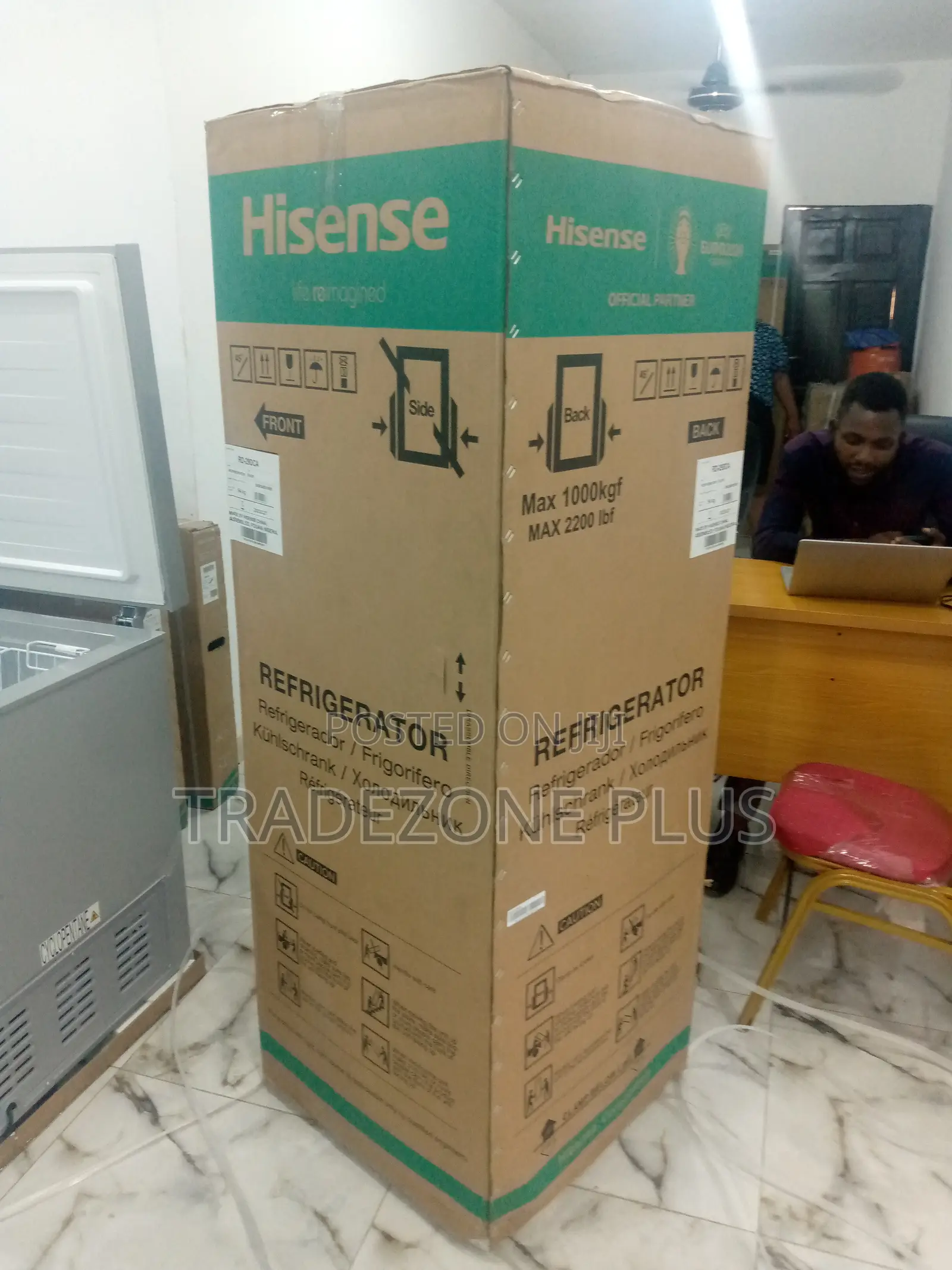 225L Hisense Grey Color