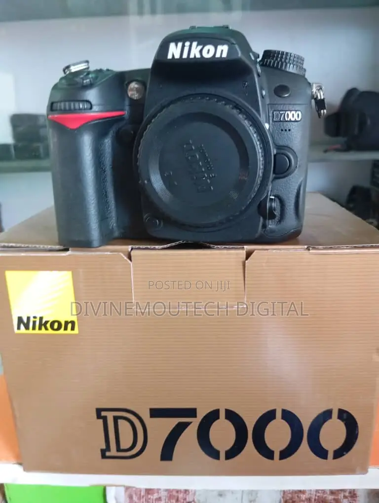 Nikon D7000 Digital Camera