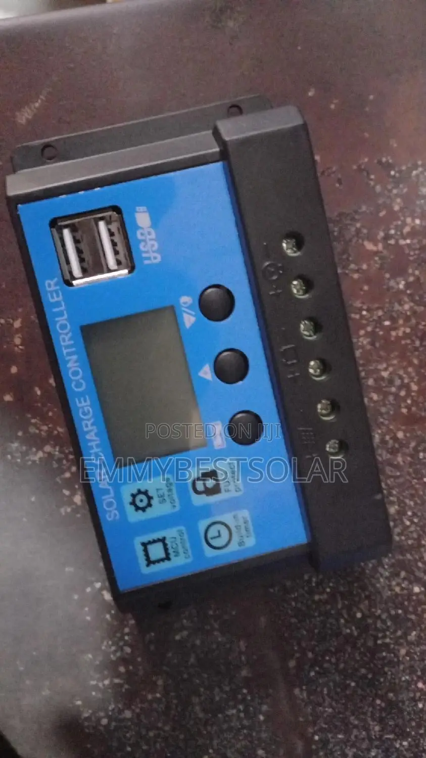 220ah 12/24v PWM Change Controller