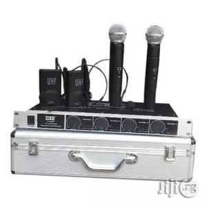 2 Lapel Head Microphone + 2 Hand Held Wireless Microphone