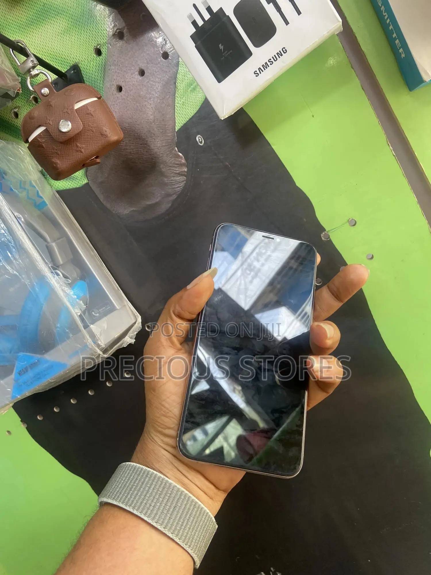 Apple iPhone XS Max 64 GB Gold