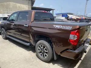 Toyota Tundra 2014 Brown