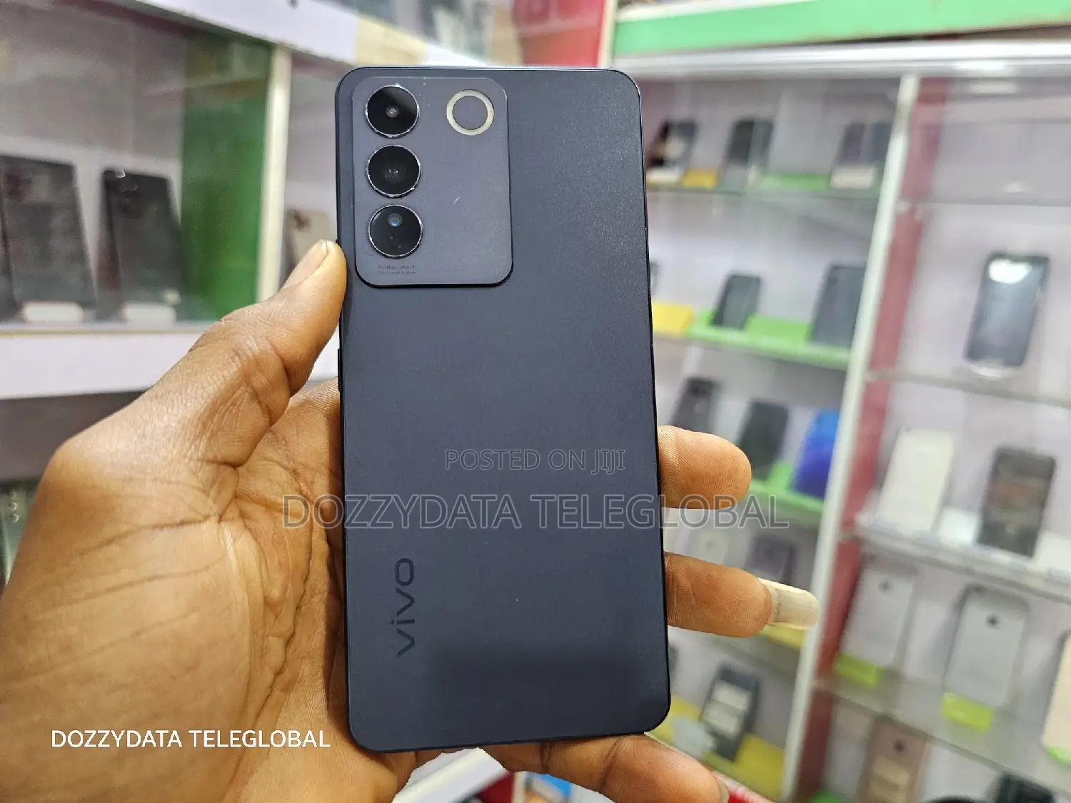 Vivo V27e 256 GB