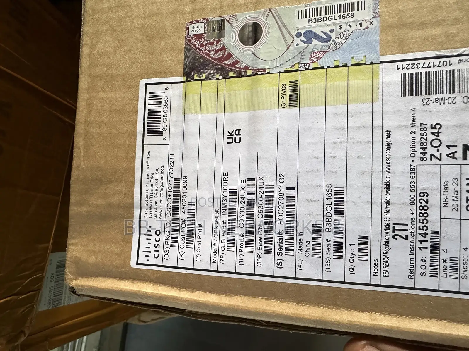 Cisco C9300-24ux-E