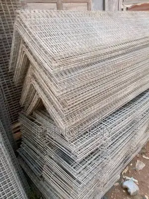Fairly Used Layers Cage