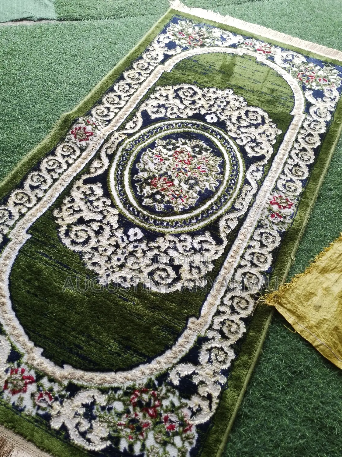 High Quality Turkish Center Rug 3/6