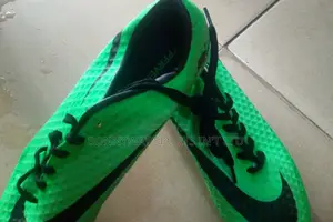 Nike Hypervenom Size 41