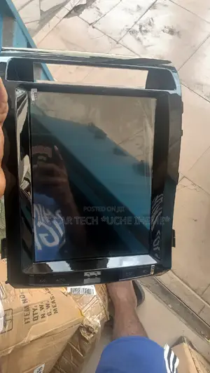 Toyota Land Curse 2010 Android Tesla