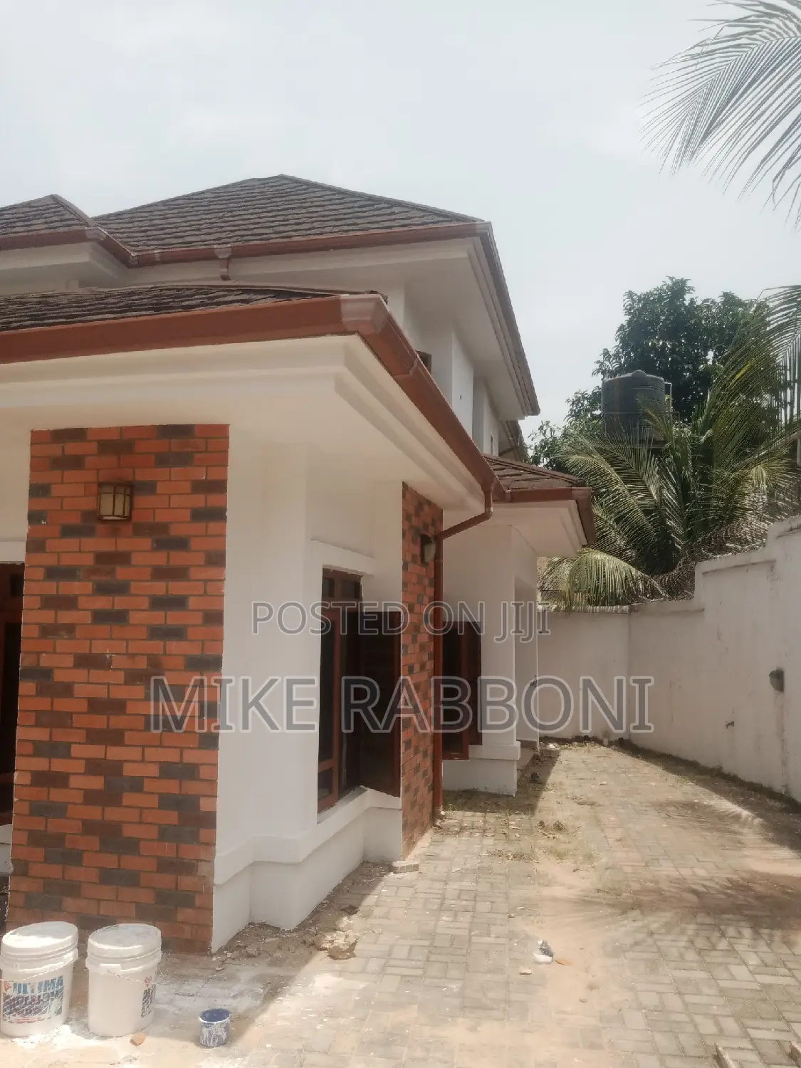 5bdrm Duplex in G. R. A, Enugu for sale