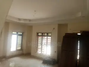 5bdrm Duplex in G. R. A, Enugu for sale