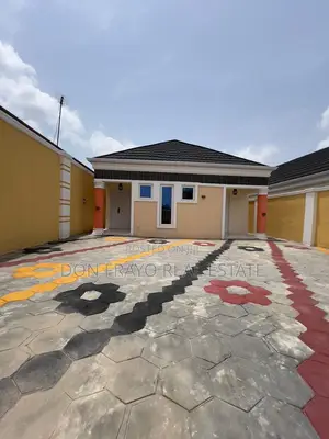 Photo - Modern 3 Beds Bungalow 4 Sale In Elebu Estate Akala Express