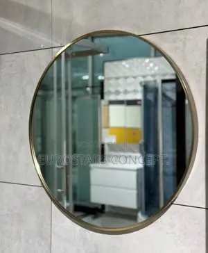 Round Shape Mirror With Gold Frame