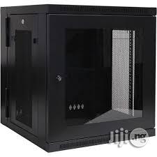 Server And Network Rack/Cabinets